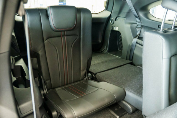 2026 MY25.5 Isuzu MU-X RJ X-TERRAIN SUV Image 9