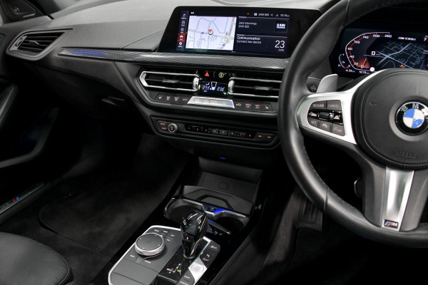 2020 BMW 1 Series F40 M135i xDrive Hatch image 7