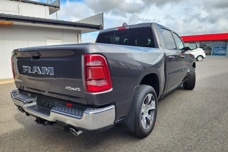 2023 Ram 1500 DT Laramie Ute Image 8