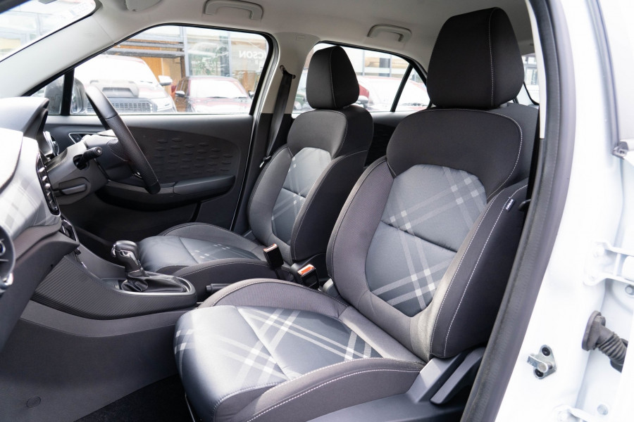 2026 MG MG3 Core Hatch Image 10