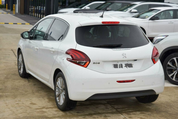 2017 MY18 Peugeot 208 A9 MY18 Allure Hatch Image 5