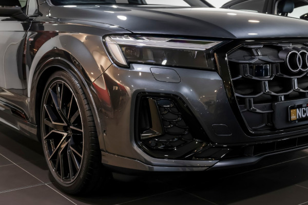 2025 MY26 Audi Q7 4M TDI 210kW S line SUV image 5