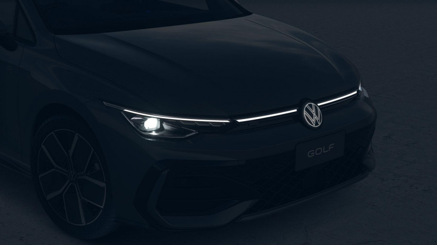 2026 Volkswagen Golf 8.5 110TSI R-Line Hatch Image 4