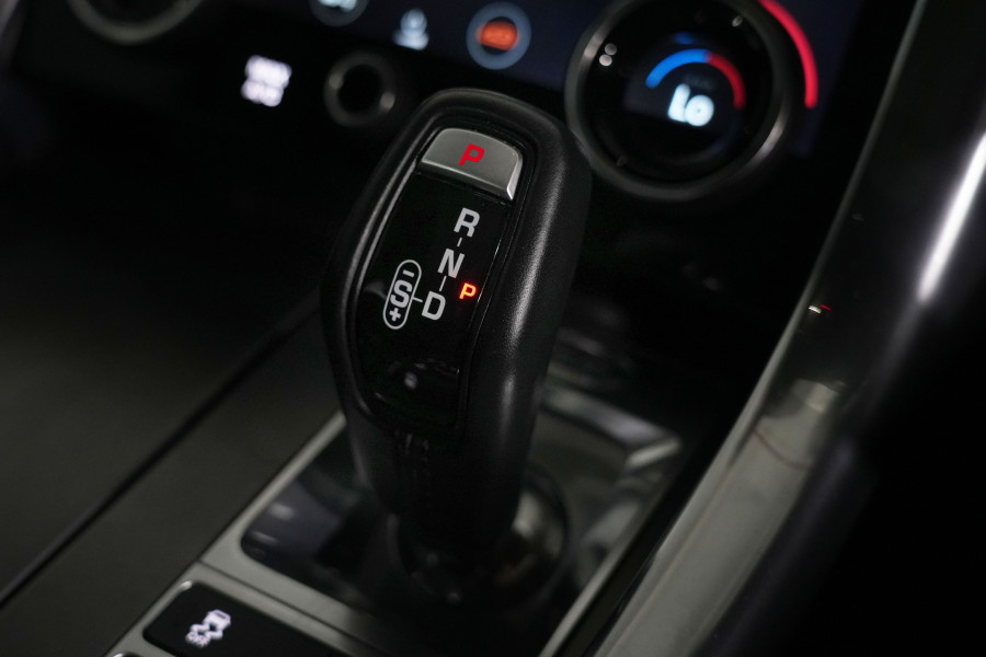 2020 Land Rover Range Rover Sport DI6 183kW SE SUV