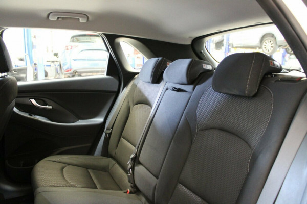 2018 Hyundai i30 PD Active Hatch Image 18
