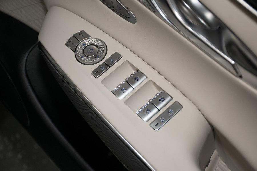 2023 Genesis GV70 2.5t Awd SUV Image 13
