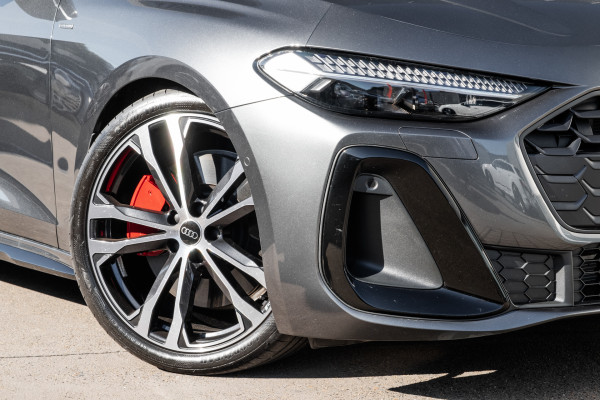 2025 Audi A5 B10 e-hybrid S-Line Wagon image 6
