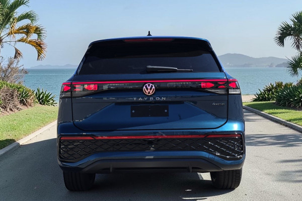 2025 MY26 Volkswagen Tayron R4 195TSI R-Line SUV Image 8