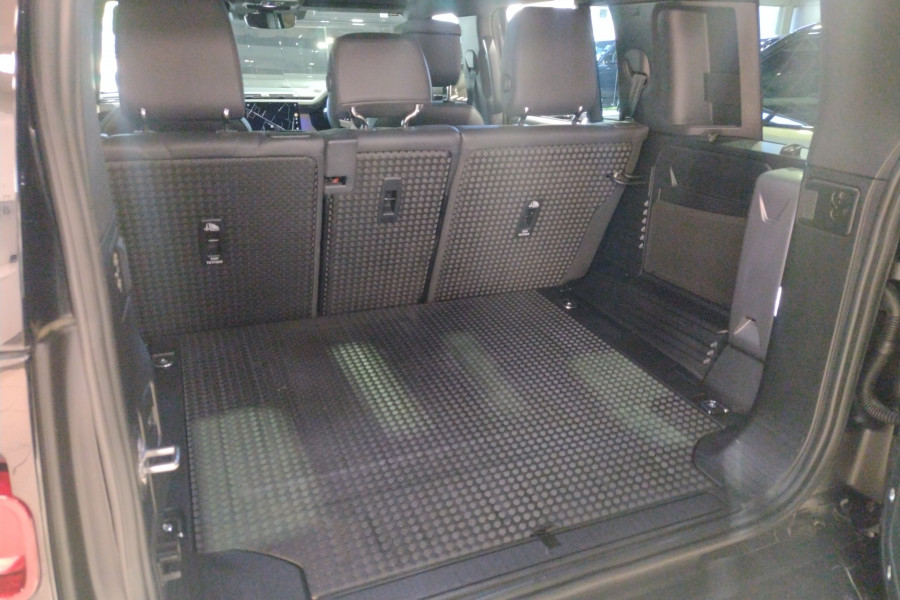 2024 MY25 Land Rover Defender L663 110 D350 X SUV