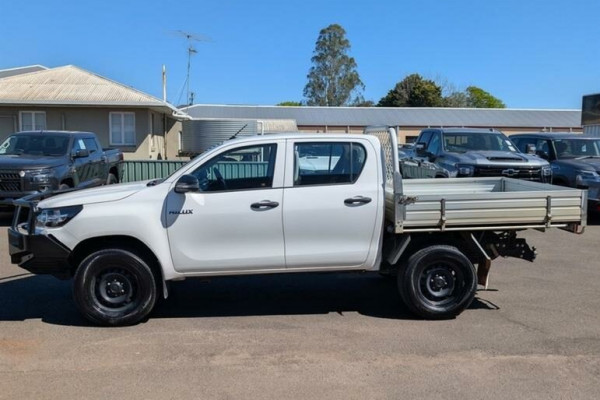 2021 Toyota HiLux GUN125R WorkMate Double Cab Chassis Image 4