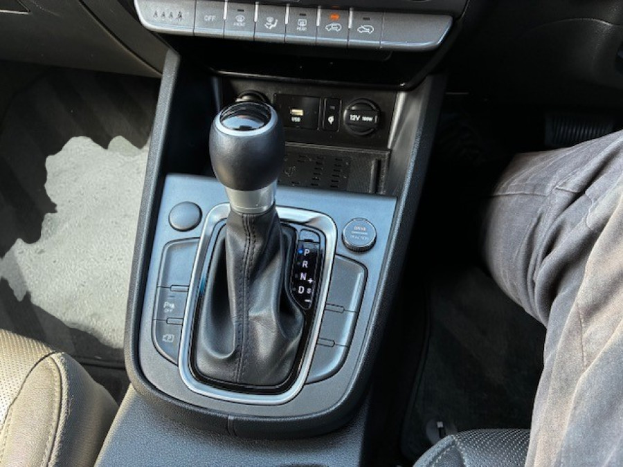 2022 Hyundai KONA OS.V4 Elite SUV Image 17