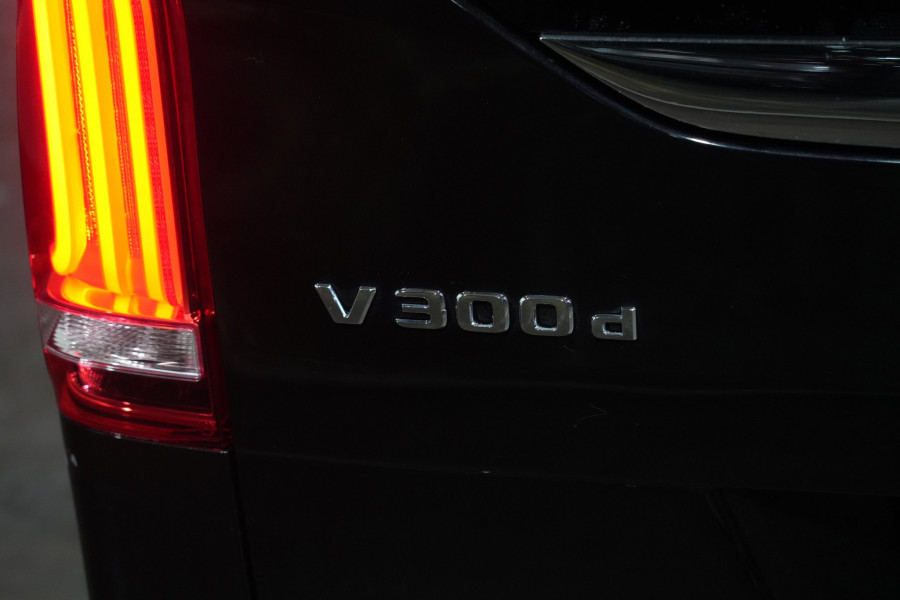 2022 Mercedes-Benz V-Class V300 d Avantgarde People Mover