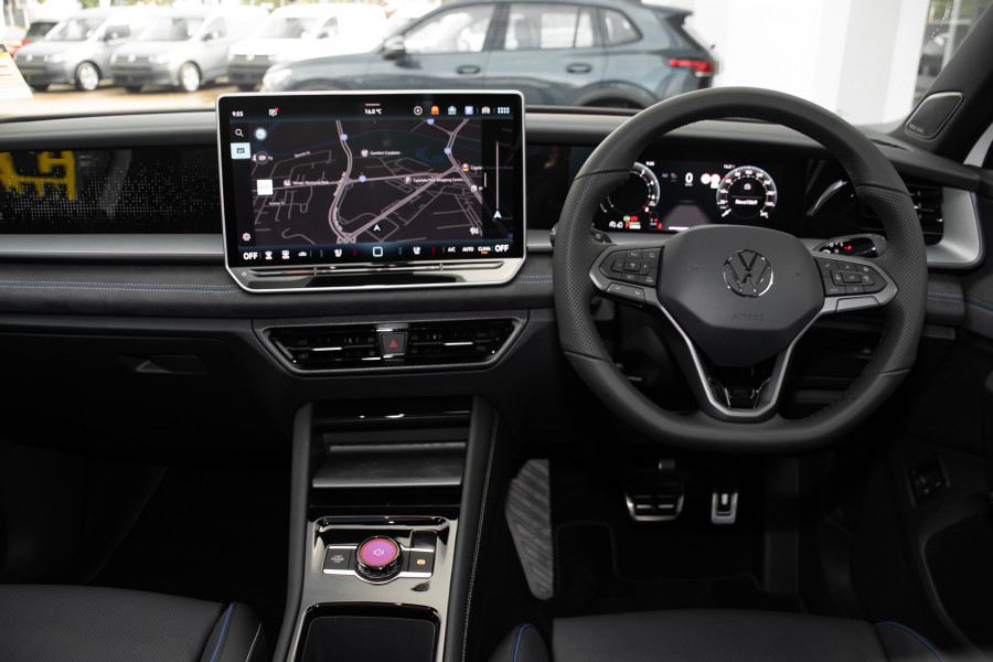 2026 Volkswagen Tayron R4 200TSI eHybrid R-Line SUV Image 7