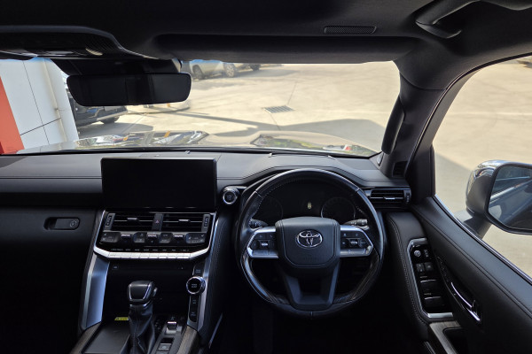 2023 MY24 Toyota LandCruiser FJA300R Sahara SUV Image 19