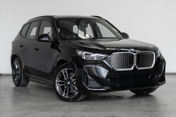 BMW iX1 xDrive30 M Sport U11