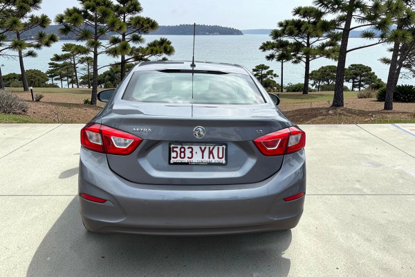 2018 Holden Astra BL LS+ Sedan Image 6
