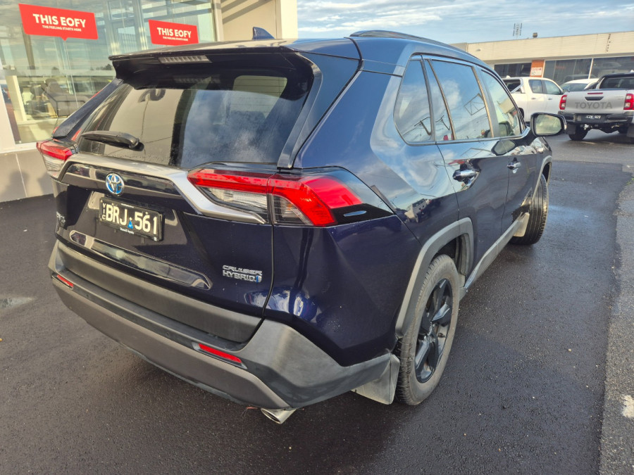 2021 Toyota RAV4 AXAH52R Cruiser SUV Image 10