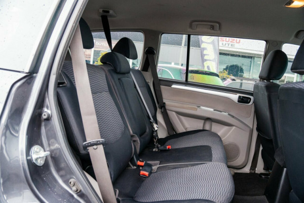 2012 Mitsubishi Challenger PB Wagon Image 9