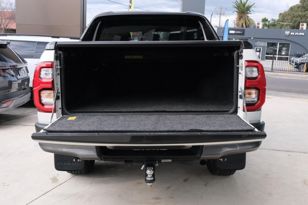 2021 Toyota HiLux GUN126R Rogue Dual Cab Pick Up Image 12