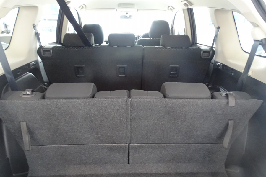 2017 Mitsubishi Outlander ZK LS SUV Image 6