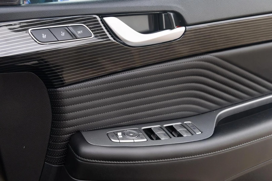 2024 Hyundai Palisade LX2.V4 Calligraphy Black Ink SUV Image 16