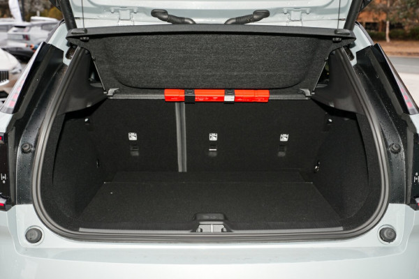 2024 MY25 Volvo EX30  Single Motor Extended Range Ultra SUV Image 14