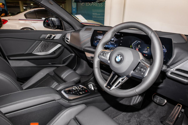 2025 BMW 1 Series F70 118 M Sport Hatch image 6