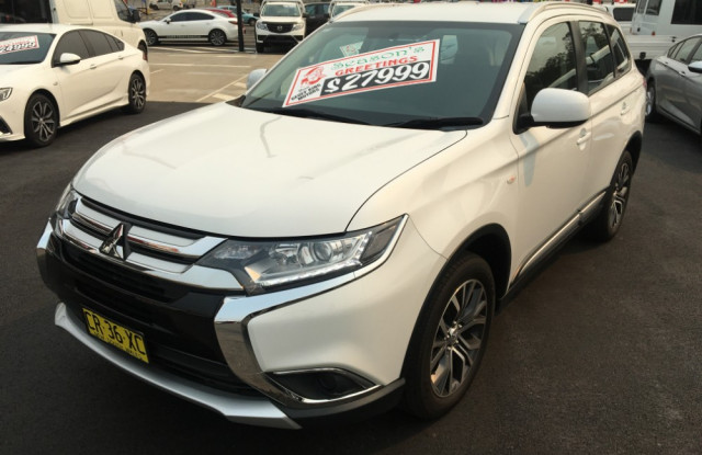 2017 Mitsubishi Outlander ZL ES Suv