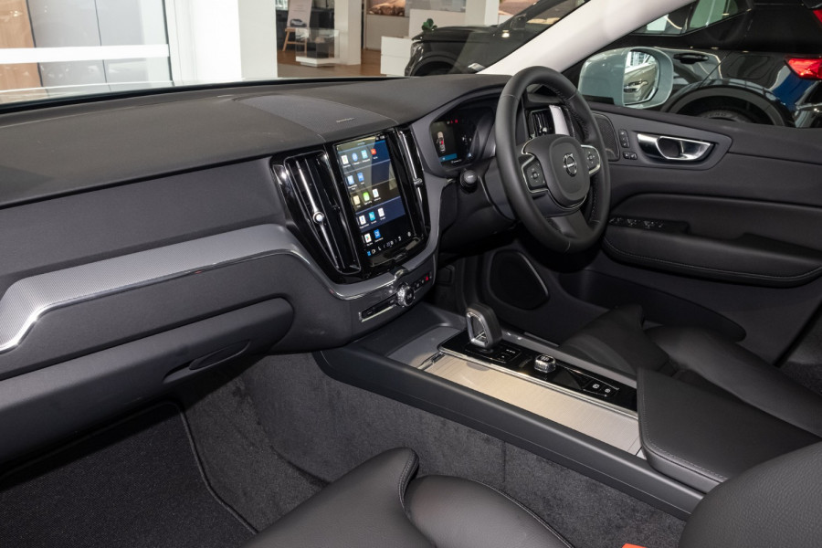 2025 Volvo XC60 UZ Plus B5 SUV Image 8