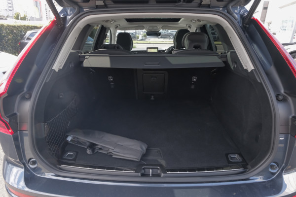 2026 Volvo XC60 UZ Plus B5 Bright SUV Image 18