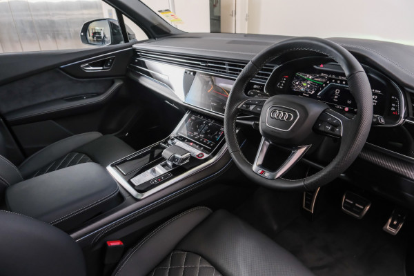 2024 Audi SQ7 4M TFSI SUV image 6