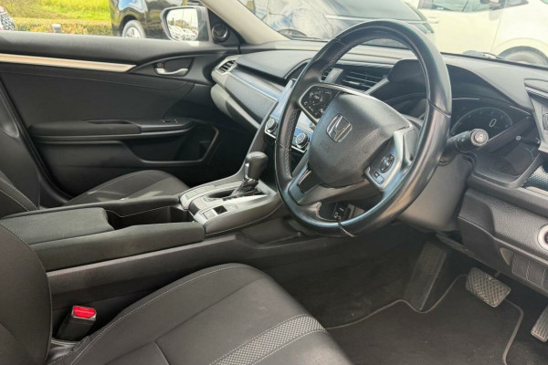2020 Honda Civic 10th Gen VTi-S Sedan Image 10