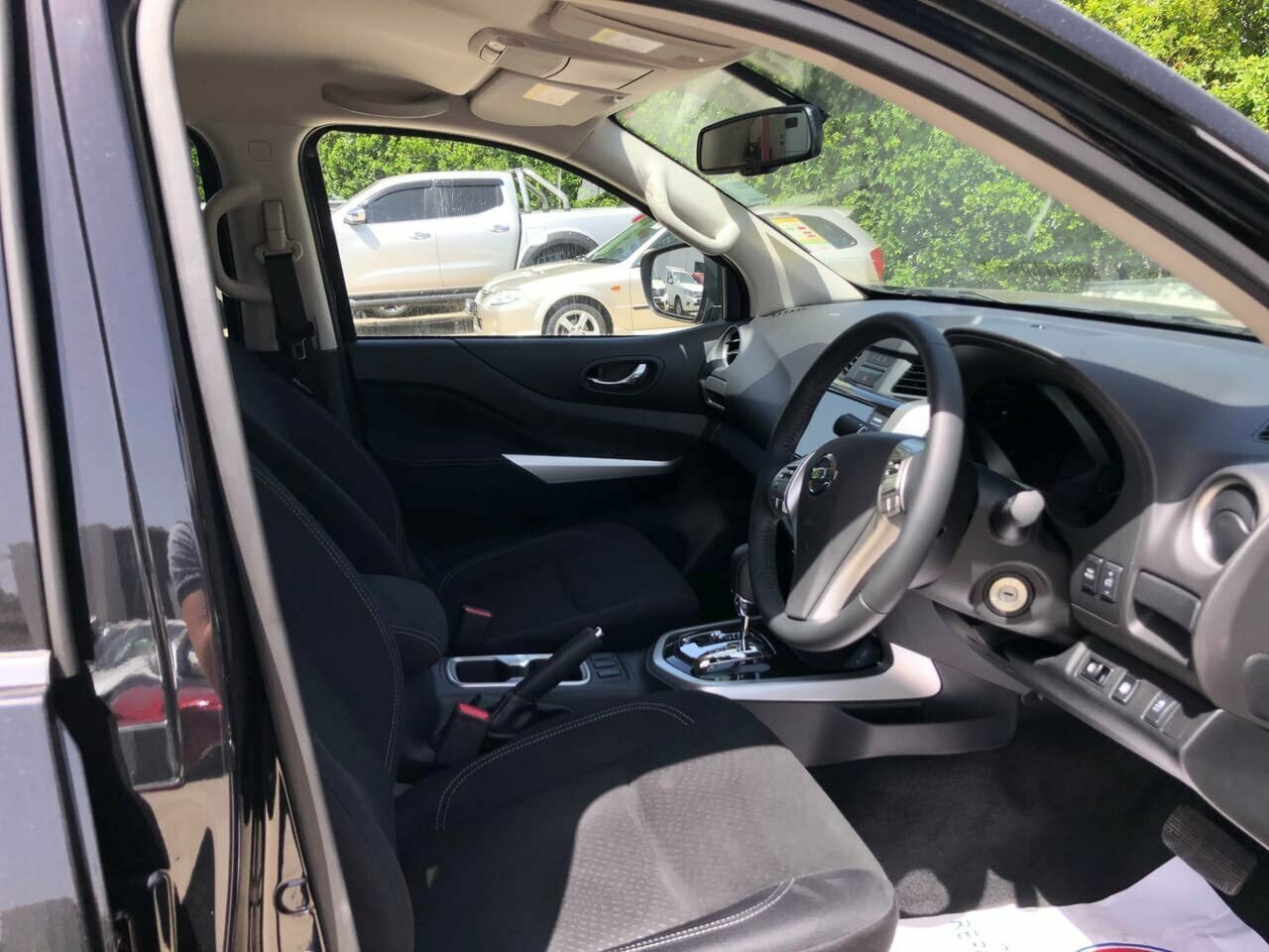 2019 Nissan Navara D23 Series 4 ST 4x4 Dual Cab Pickup Ute Image 9