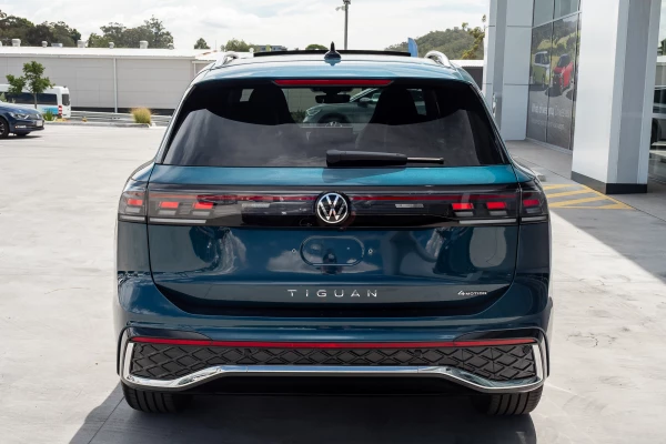 2026 Volkswagen Tiguan CT 150TSI R-Line SUV Image 5