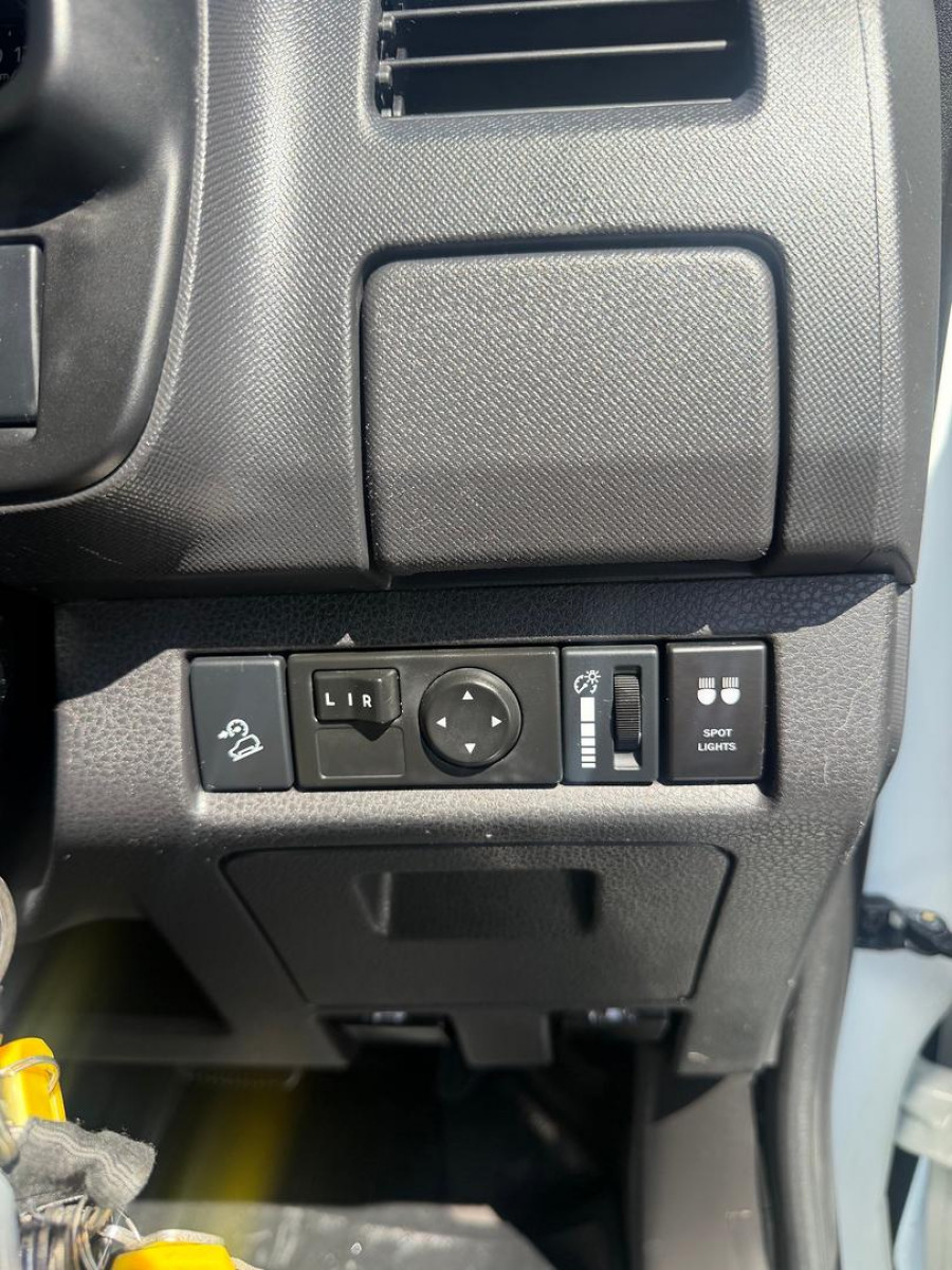 2017 Isuzu D-MAX TF LS-M Ute Image 19