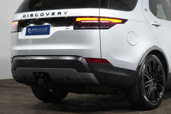 2020 Land Rover Discovery Series 5 Sd6 S SUV image 8