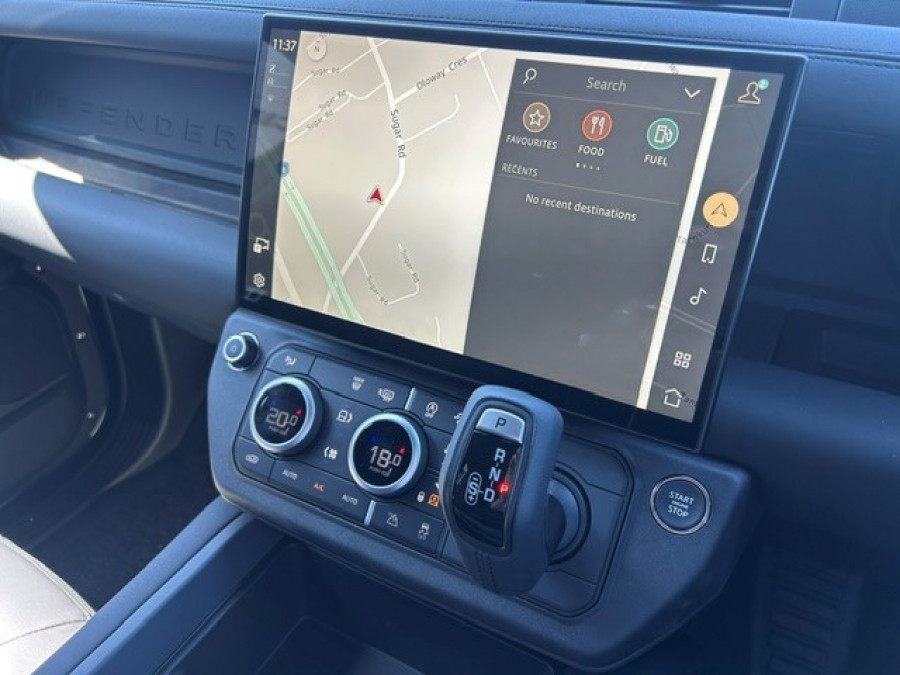 2025 MY26 Land Rover Defender L663 110 D350 X-Dynamic SE SUV Image 21