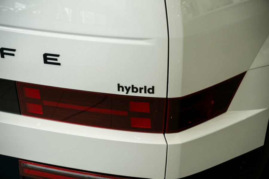 2024 MY25 Hyundai Santa Fe MX5.V1 Hybrid Calligraphy SUV Image 6