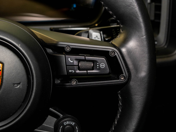 2024 Porsche Cayenne GTS SUV image 17
