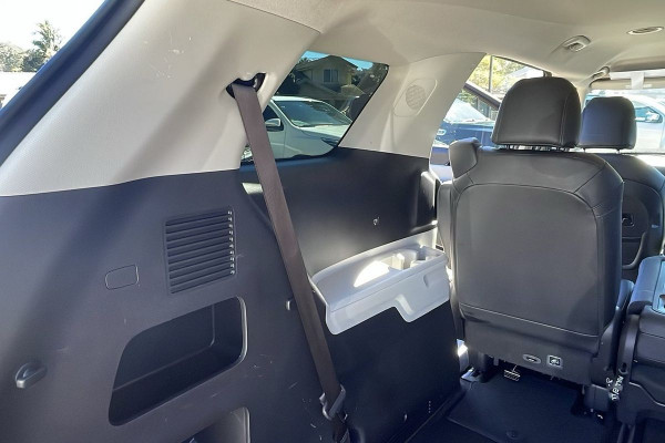 2022 Kia Carnival KA4 SLi People Mover Image 23