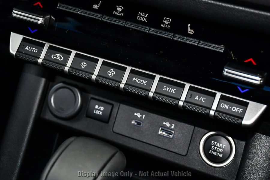 2026 Mitsubishi Triton MV Raider Ute Image 15