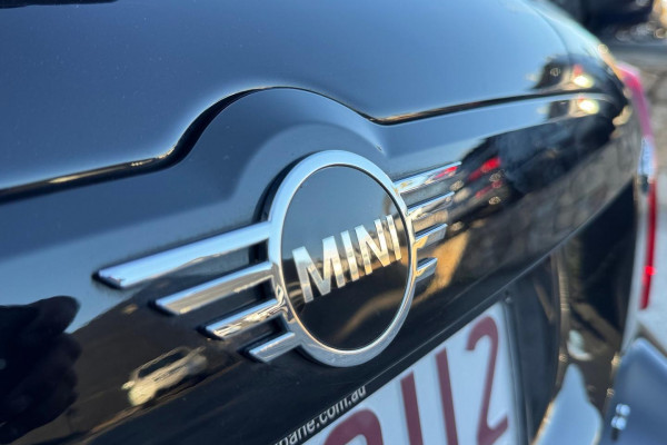2021 MINI Countryman F60 LCI C Classic SUV Image 21