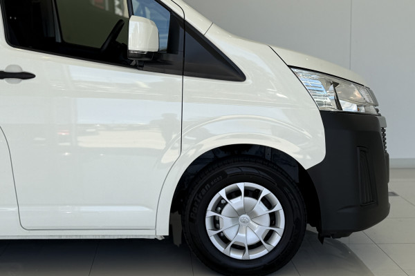 2019 Toyota HiAce Commuter GL Commuter GL Van Image 5
