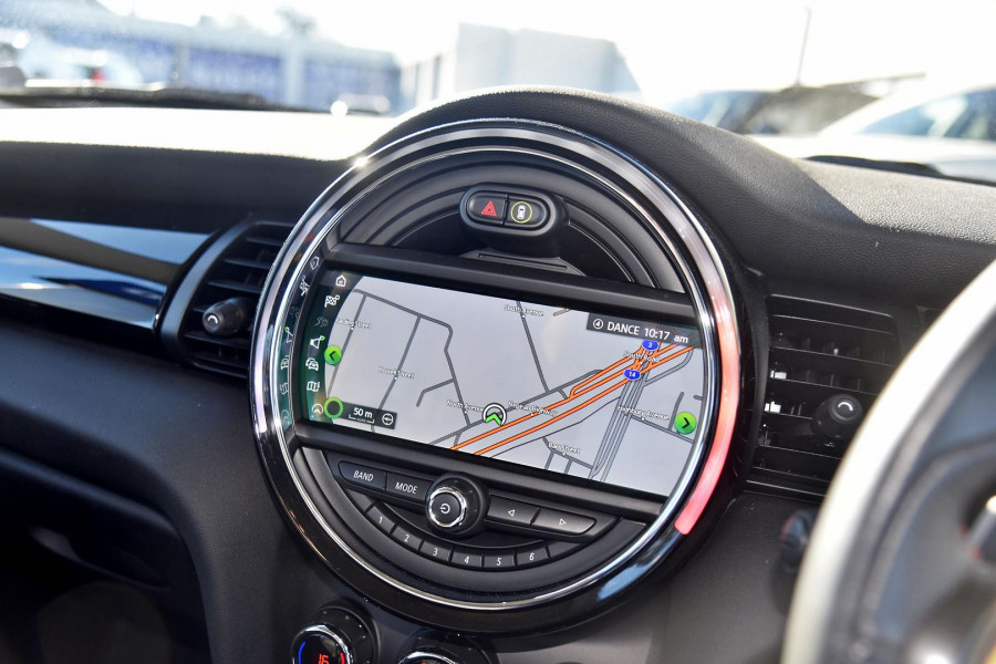 2020 MINI Cooper F56 LCI S Classic Hatch Image 10