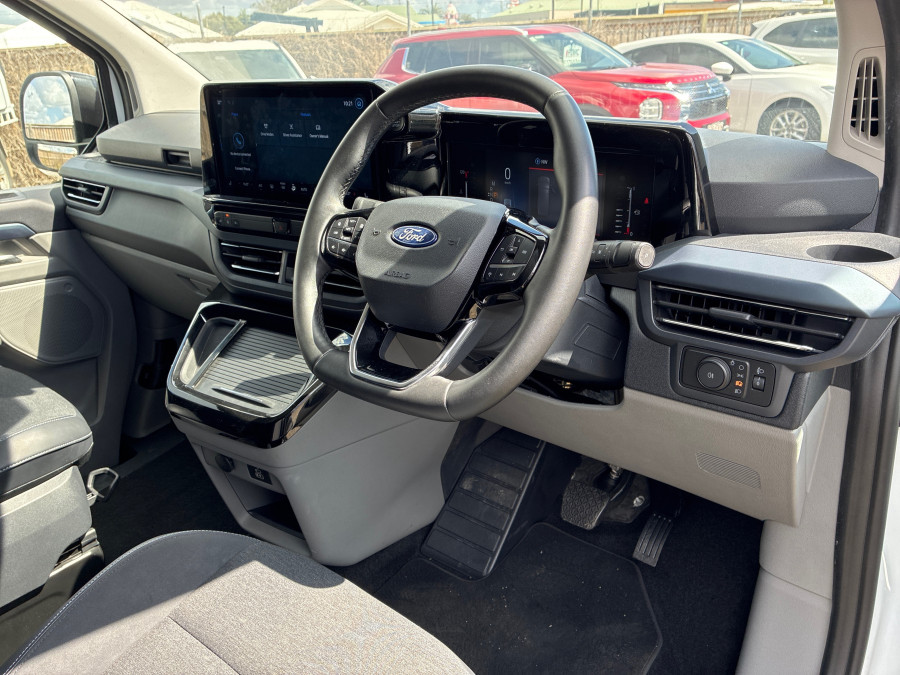 2024 MY24.5 Ford Tourneo AV Active People Mover Image 14