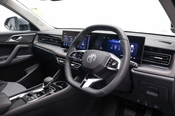 2026 MG HS Super Hybrid Excite SUV Image 11