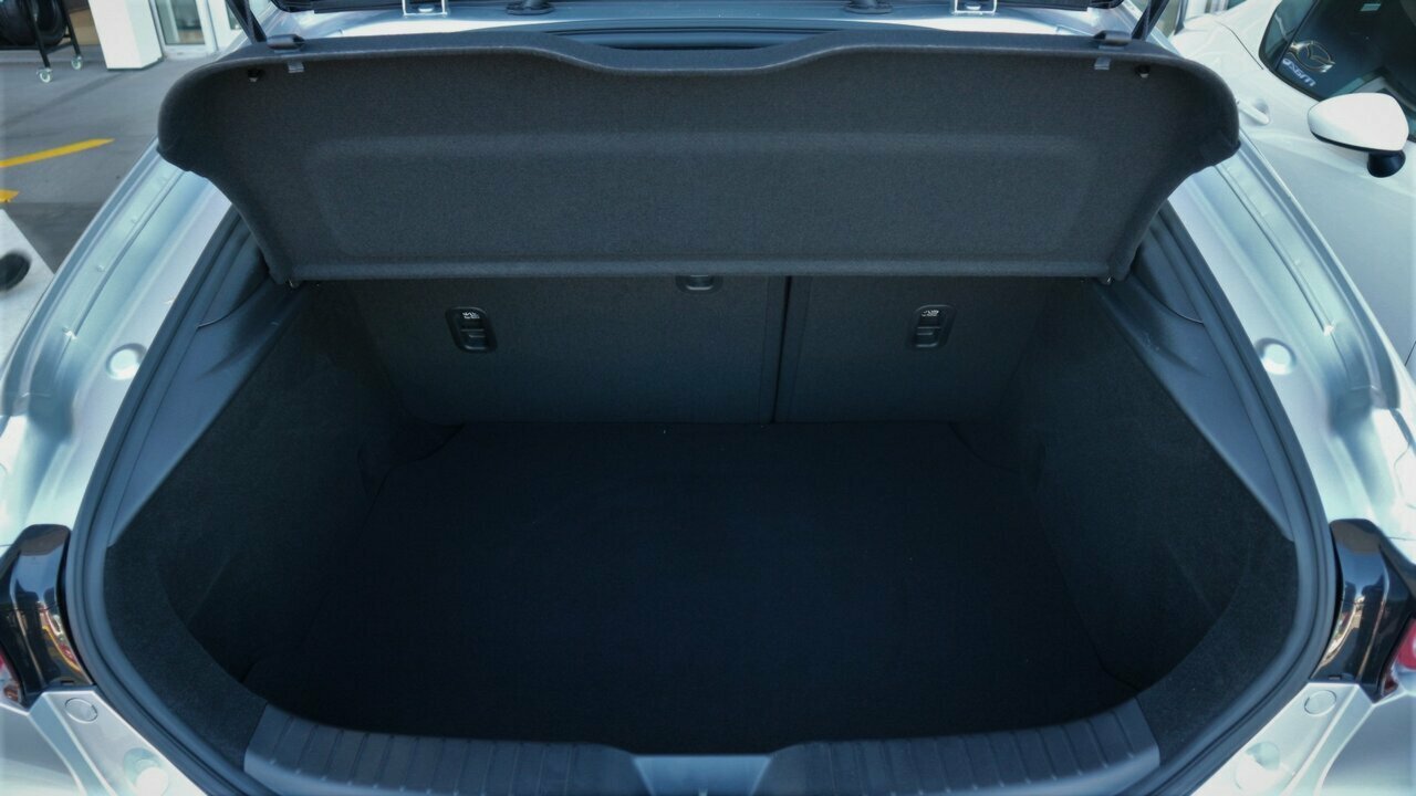 2020 Mazda 3 BP G20 Evolve Hatch Hatchback Image 13