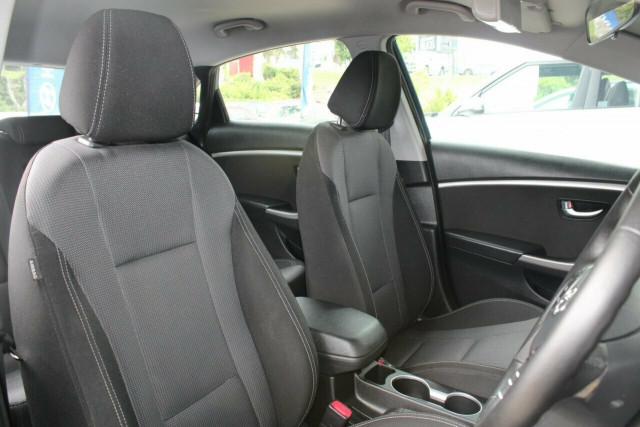 2014 [SOLD]    Mobile Image 26