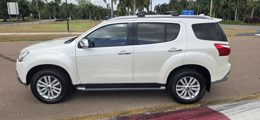 2018 Isuzu MU-X LS-T SUV Image 4