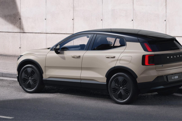 2026 MY27 Volvo EX30 Cross Country  P8 SUV Image 10